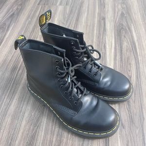 Dr.Martens 1460 Black Smooth Leather Lace Up Boots